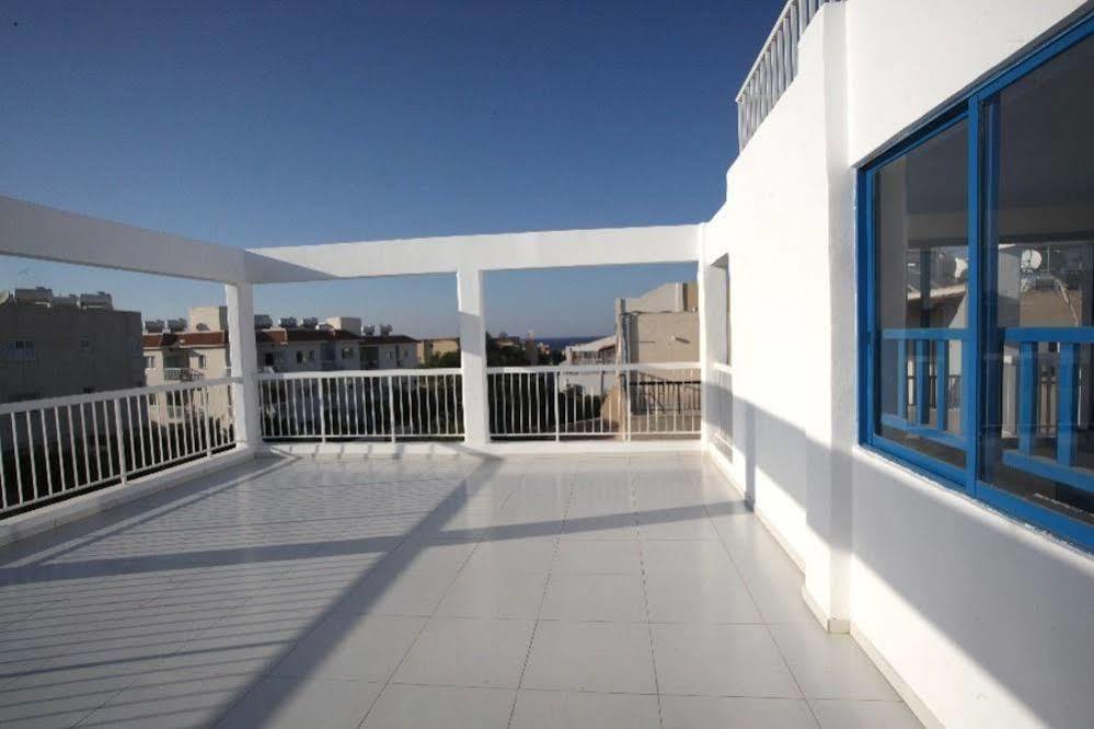 Aphentrika Apartments Протарас Екстериор снимка